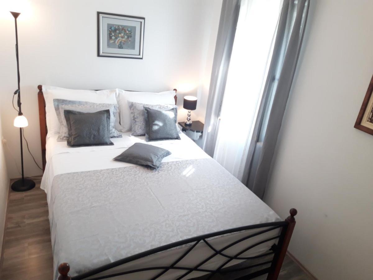 Appartamento Luxury Mansarda Duplex - City Centre - Stone House Spalato Esterno foto
