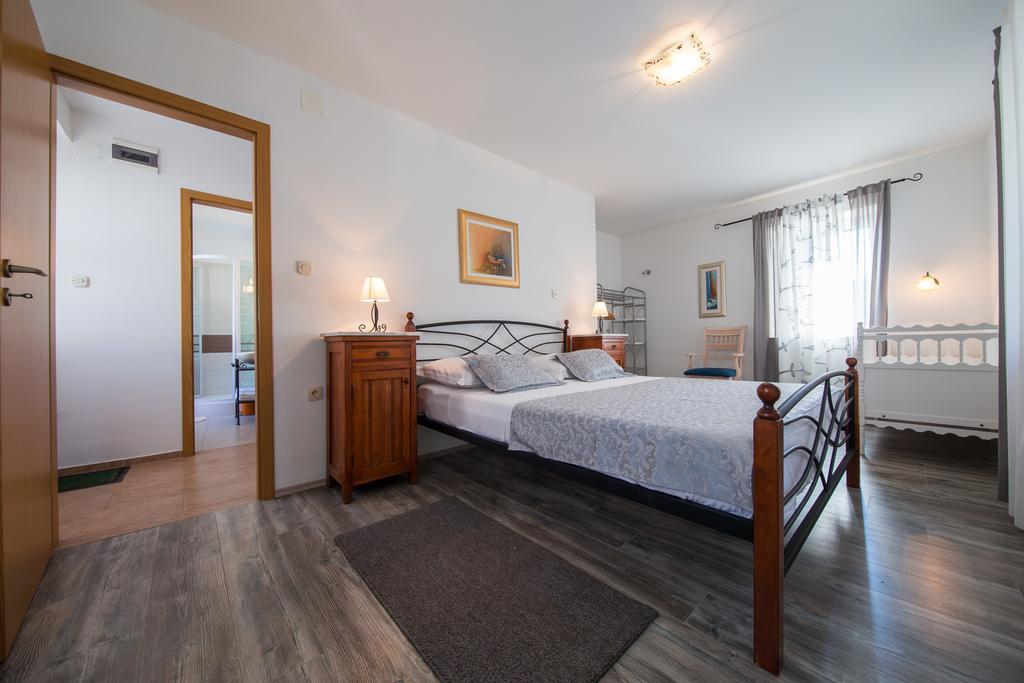 Appartamento Luxury Mansarda Duplex - City Centre - Stone House Spalato Esterno foto